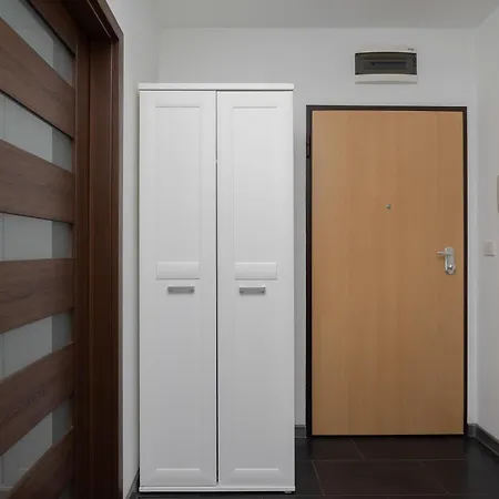 Stylowy W Warszawie Sypialnia & Parking W Garazu By Renters *