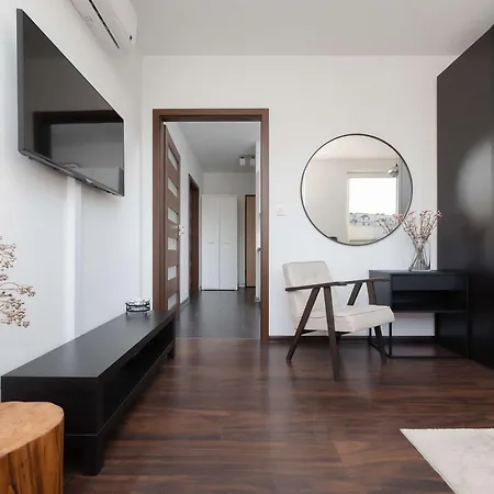 Apartman Stylowy W Warszawie Sypialnia & Parking W Garazu By Renters Varsó