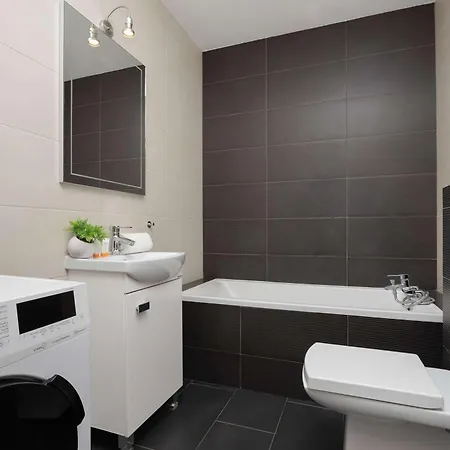 Apartman Stylowy W Warszawie Sypialnia & Parking W Garazu By Renters Varsó