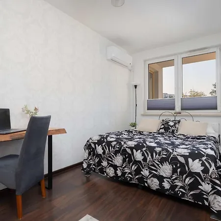 公寓 Stylowy W Warszawie Sypialnia & Parking W Garazu By Renters *