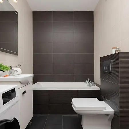 Stylowy W Warszawie Sypialnia & Parking W Garazu By Renters Varsó